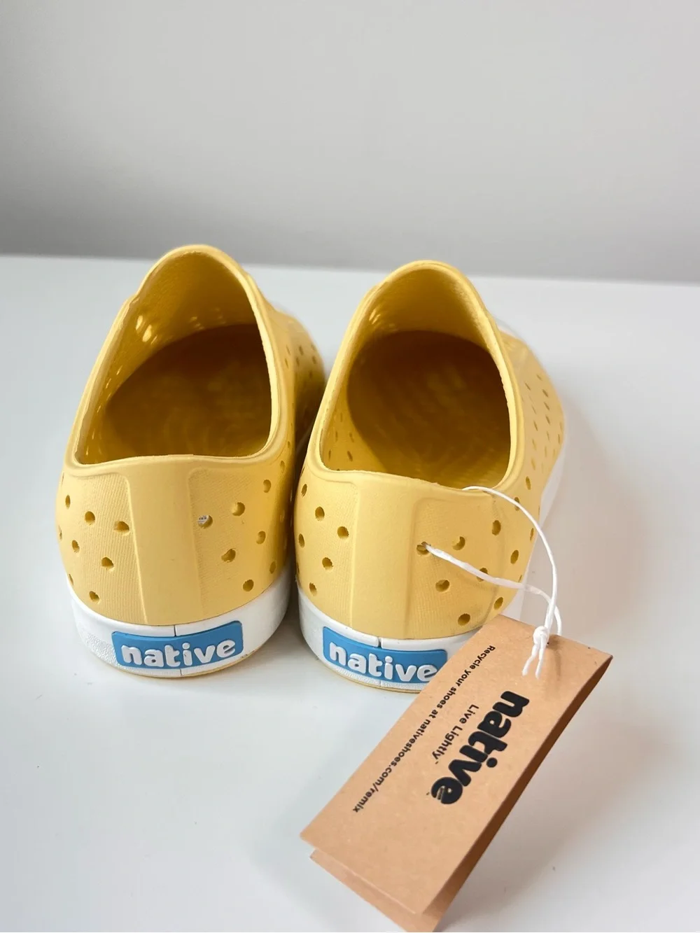 NWT Native Shoes Jefferson Kids C11 Bananas Yellow